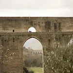 Palazzo Lauri *