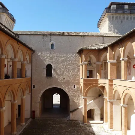 公寓 Palazzo Lauri