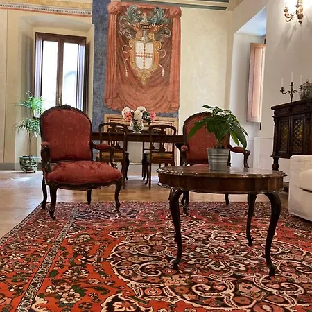 Palazzo Lauri Spolète