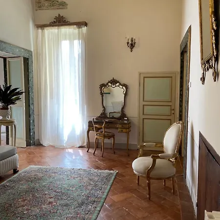 Palazzo Lauri Διαμέρισμα