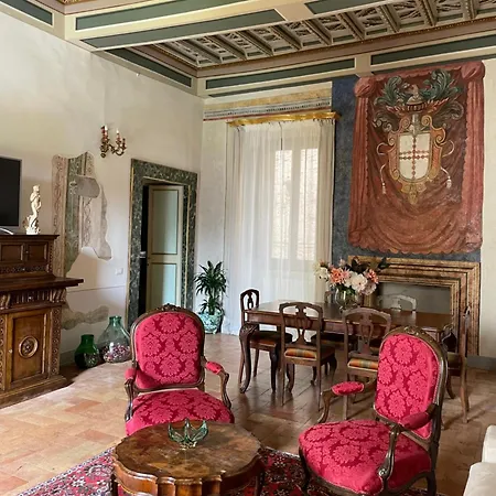 公寓 Palazzo Lauri