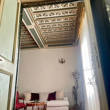 Palazzo Lauri