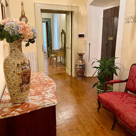 Palazzo Lauri * Σπολέτο